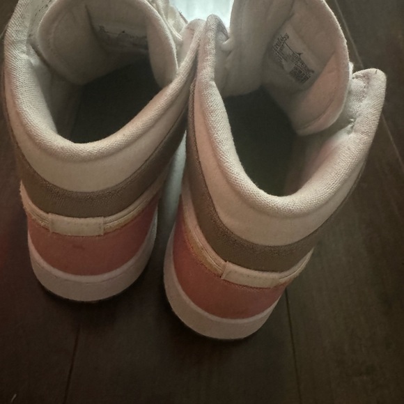 NIKE AIR JORDAN 1 mids “pastel grind” - Picture 8 of 8